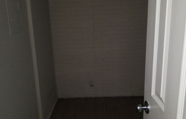 1 bed, 1 bath, 607 sqft, $750, Unit FS-5