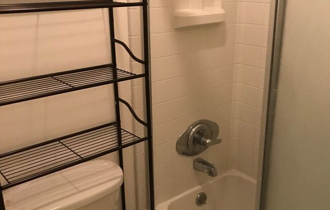 1 bed, 1 bath, $1,995, Unit # 2