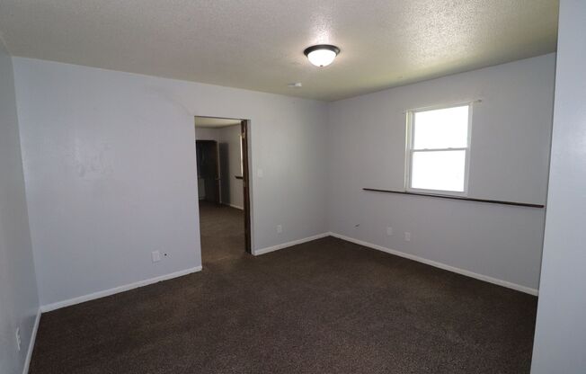 2 beds, 1 bath, $800