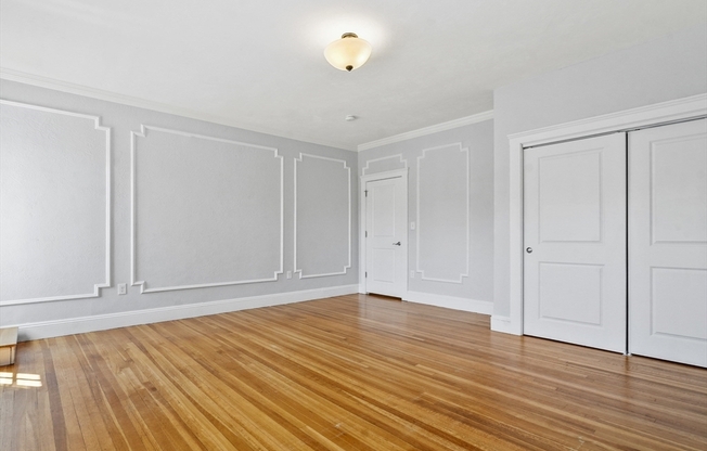 4 beds, 2 baths, 2,100 sqft, $6,000, Unit 2