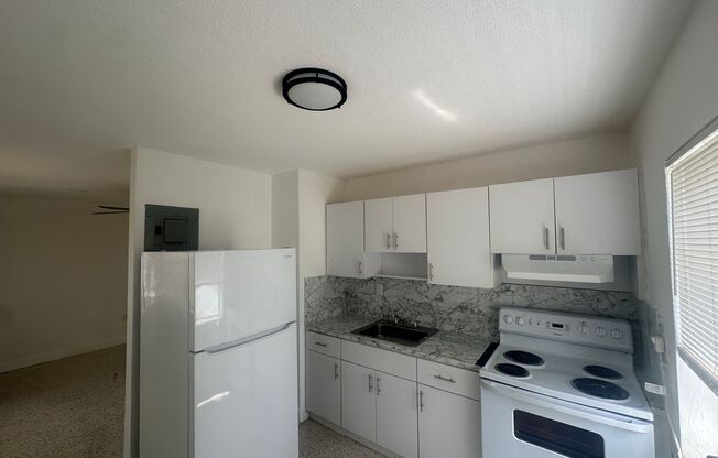 2 Bed/ 1 Bath in the Heart of Miami!