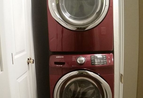 Beautiful one bedroom apartment close to NW Expressway