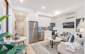 1 bed, 1 bath, $1,345, Unit S-301