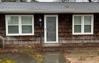 2418 Huntington Rd / Johnson