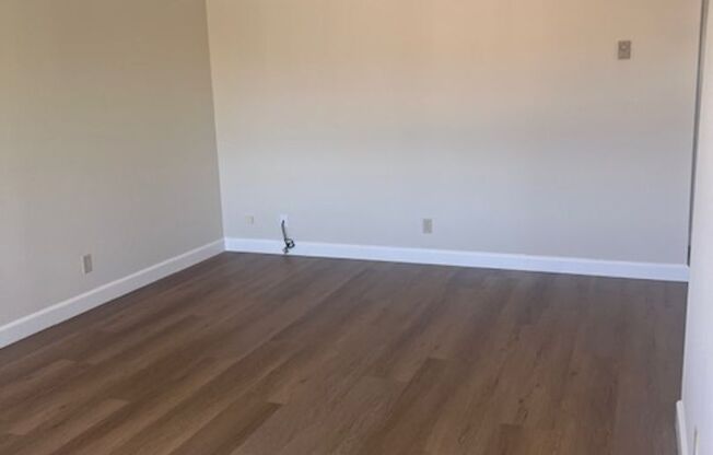 1 bed, 1 bath, 625 sqft, $2,050, Unit E7