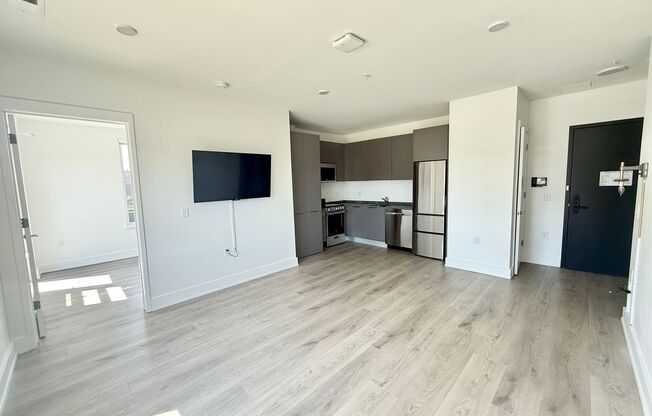 2 beds, 2 baths, 701 sqft, $3,799, Unit 602
