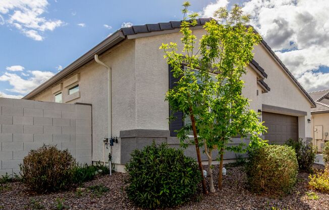 BEAUTIFUL 4 bed, 3 bath home in Laveen!!