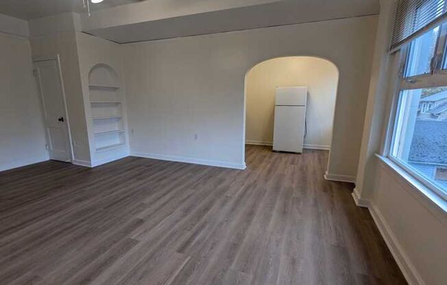 1 bed, 1 bath, 700 sqft, $1,495, Unit 106