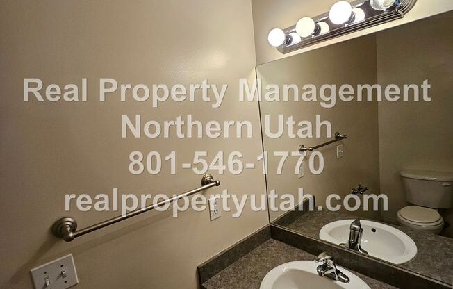 3 beds, 2.5 baths, $1,800