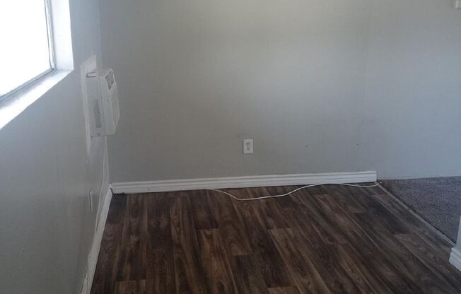 1 bed, 1 bath, $1,195, Unit Apt 40