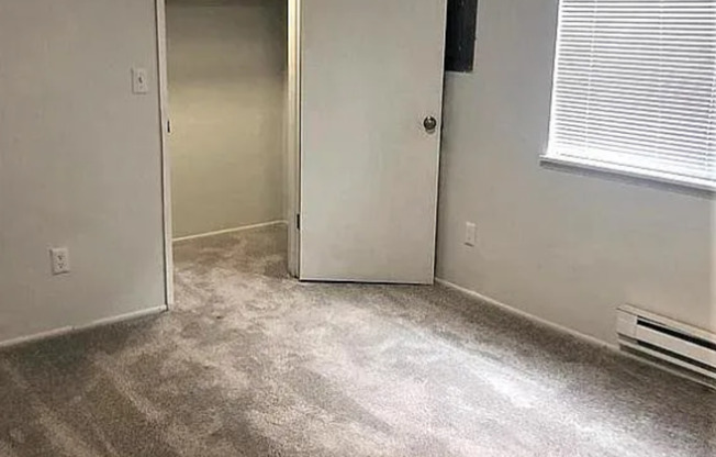 Chastain Apartments