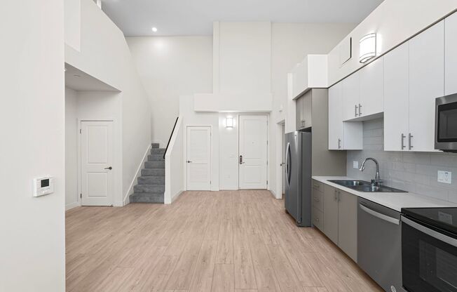 2 beds, 2 baths, 1,062 sqft, $4,095, Unit 501