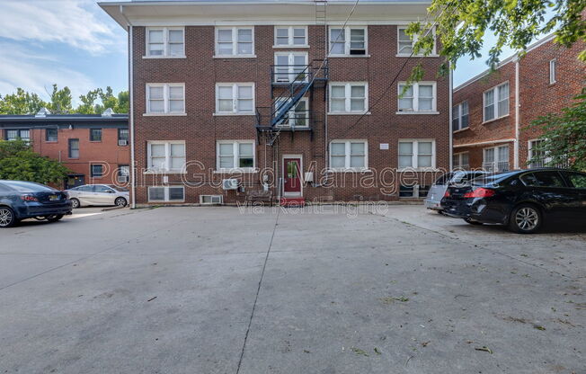 Studio, 1 bath, 675 sqft, $875, Unit 11