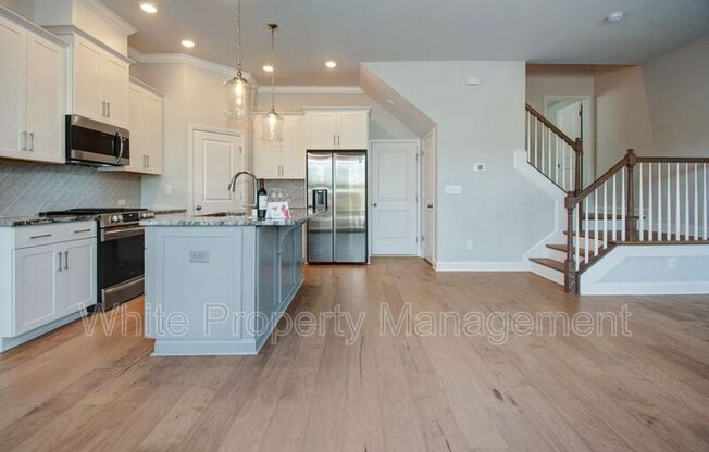 5914 Ardrey Kell Road