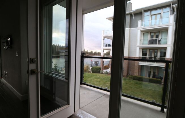 3 beds, 2 baths, $2,995, Unit # 203