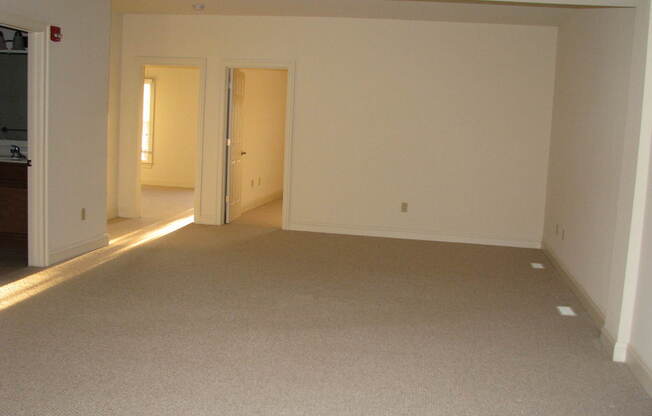 3 beds, 2 baths, 2,130 sqft, $2,800, Unit Ste #221