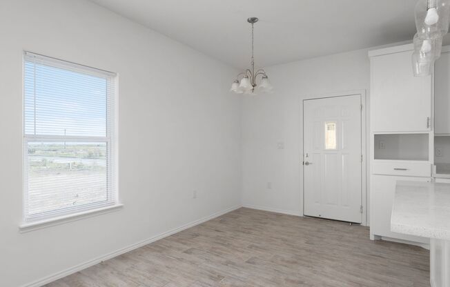 2328 S. Valley Circle