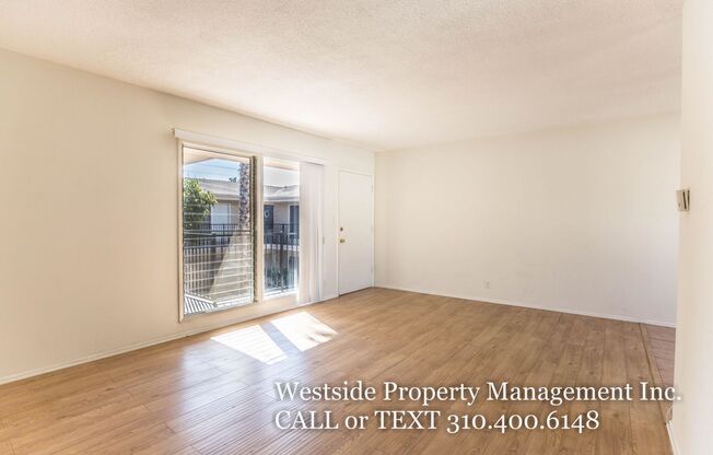 1555 S. Hayworth Ave.