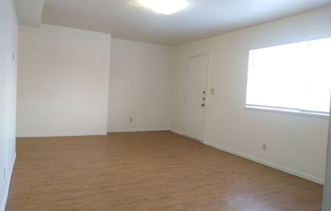 2 beds, 1 bath, 675 sqft, $650, Unit 440 Arter-Unit 13