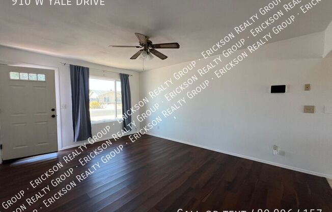 910 W YALE DR