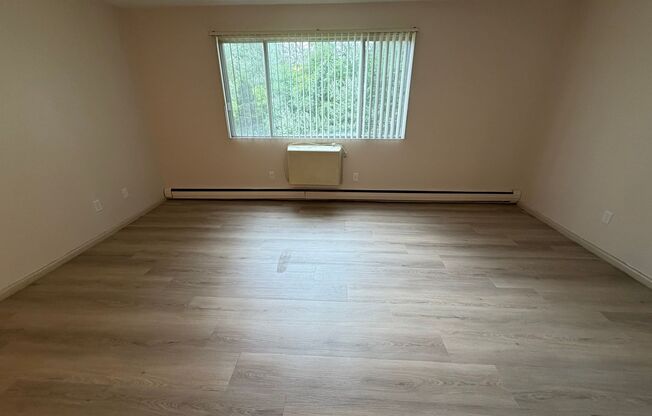 113 S Platten St