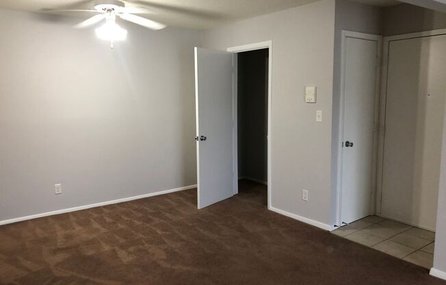 2 beds, 2 baths, 955 sqft, $1,179, Unit 5901E