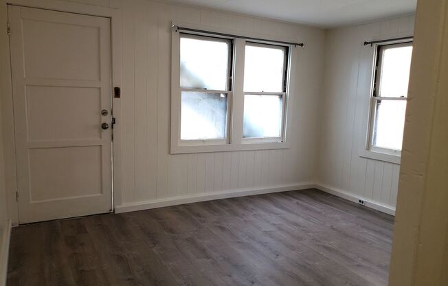 Studio, 1 bath, 500 sqft, $1,300, Unit D