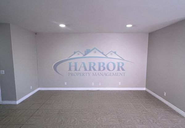 1020 1024 S GAFFEY ST