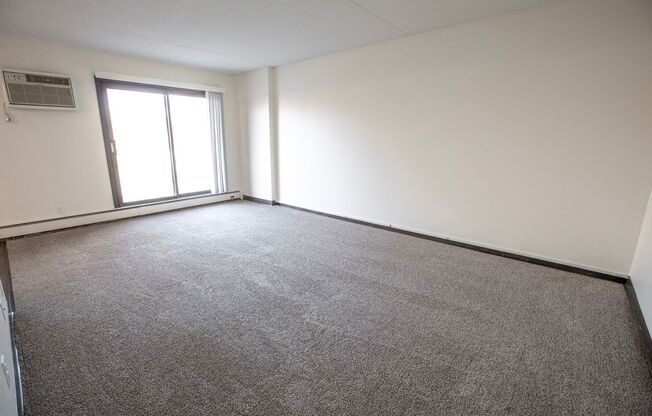 1 bed, 1 bath, 674 sqft, $1,299, Unit 311