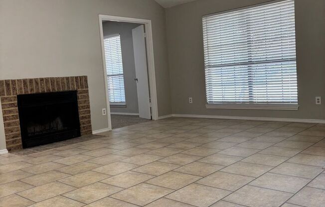 Duplex Coming soon-Grapevine Colleyville ISD