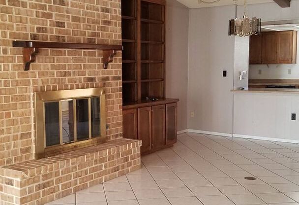 2 beds, 2 baths, $1,650