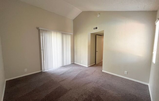 2 beds, 1 bath, $1,895, Unit 36