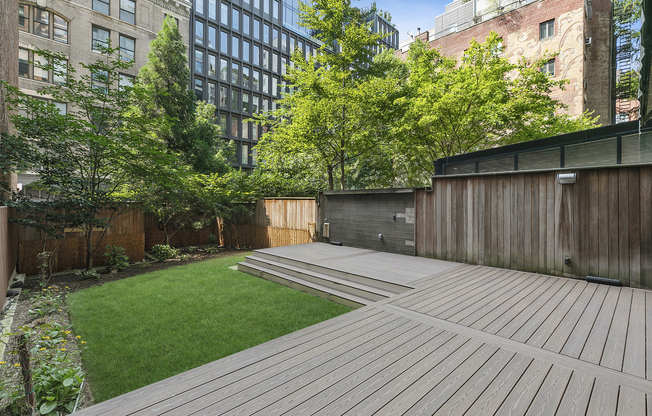 255 Hudson Street