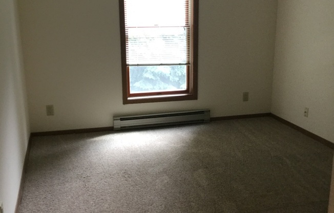 2 beds, 1 bath, 970 sqft, $1,495, Unit 7601CG