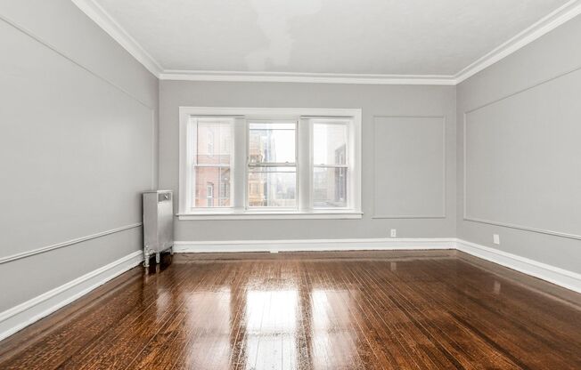 8139-8145 S Maryland Ave