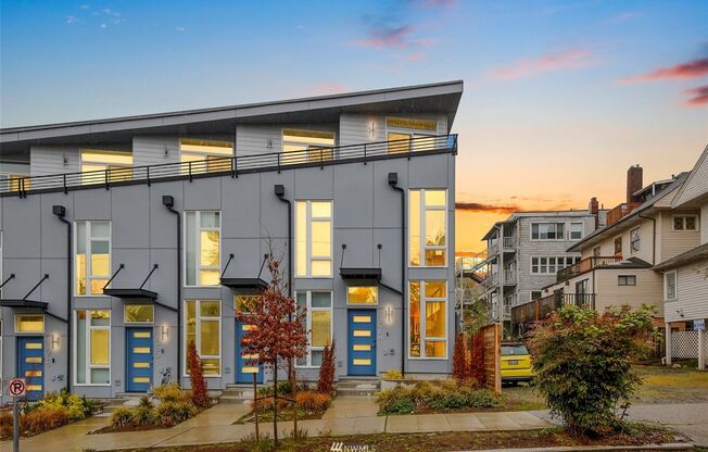 Capitol Hill - Townhouse