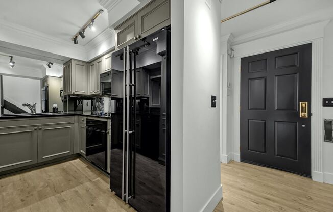 3 Bedroom Luxury Condo