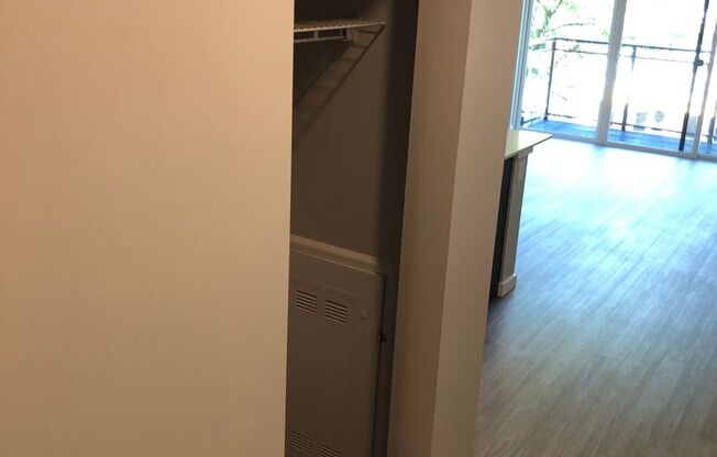 1 bed, 1 bath, 675 sqft, $2,595, Unit 403