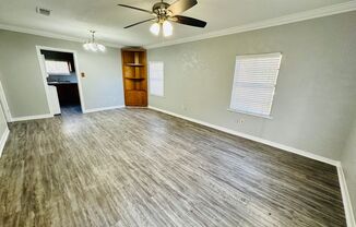 2 beds, 1 bath, $1,395