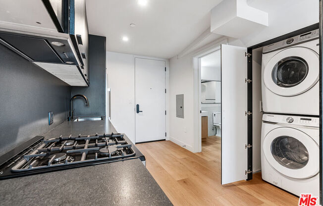 Studio, 1 bath, 554 sqft, $2,795, Unit 203