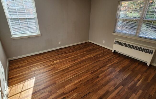 1 bed, 1 bath, 663 sqft, $2,050, Unit D-16