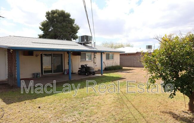 1524 W 7 ST