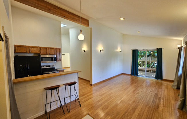 901 24 AVE S