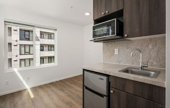 Studio, 1 bath, 190 sqft, $1,099, Unit 314
