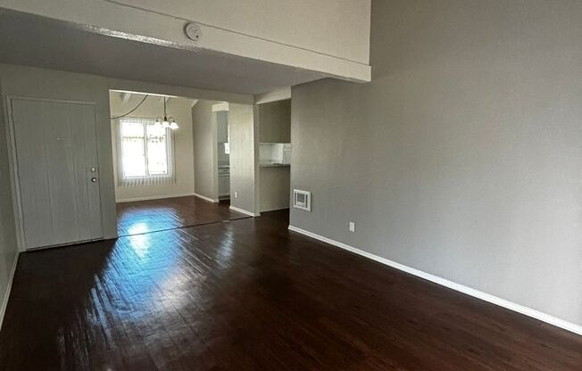 1 bed, 1 bath, 780 sqft, $2,425, Unit 26
