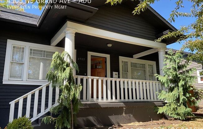4505 NE GRAND AVE
