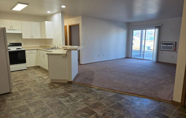 2 beds, 1 bath, 856 sqft, $1,269, Unit PL   2203