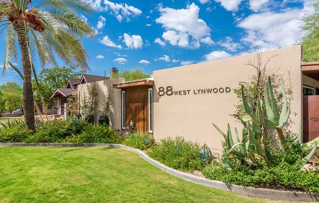 88 W Lynwood ST