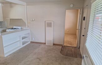 1 bed, 1 bath, 550 sqft, $1,145, Unit 2900-17