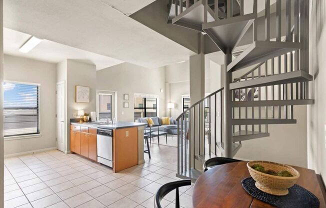 5 beds, 3 baths, 1,597 sqft, $4,295, Unit 601